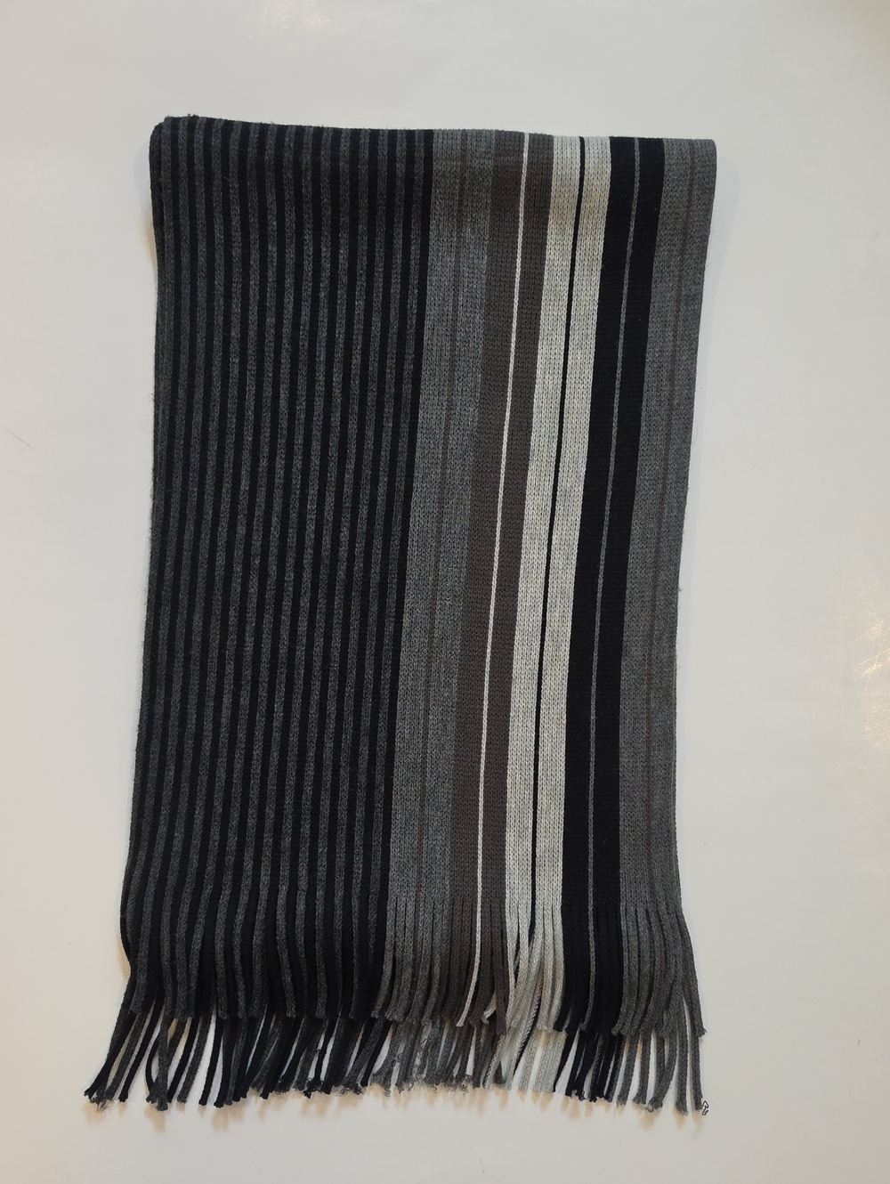 NWOT V. FRAAS Men's Striped Knit Scarf - Black, Gray, Cream